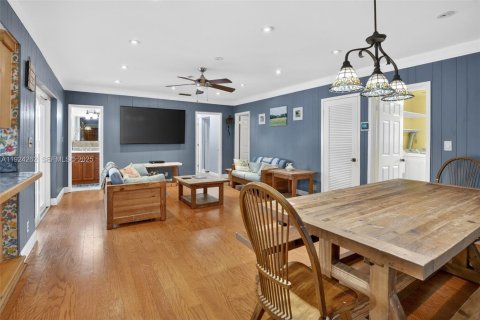 Casa en venta en Plantation, Florida, 4 dormitorios, 206.8 m2 № 1983061 - foto 19