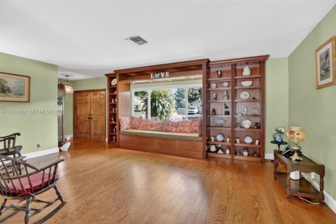Casa en venta en Plantation, Florida, 4 dormitorios, 206.8 m2 № 1983061 - foto 12