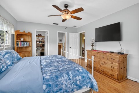 Casa en venta en Plantation, Florida, 4 dormitorios, 206.8 m2 № 1983061 - foto 25