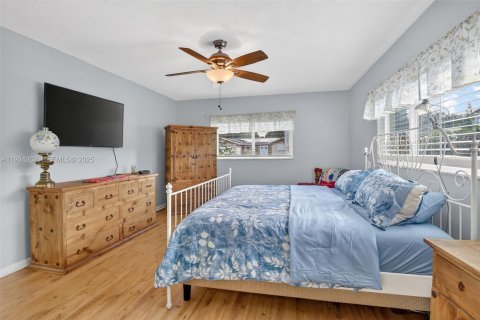 Casa en venta en Plantation, Florida, 4 dormitorios, 206.8 m2 № 1983061 - foto 26