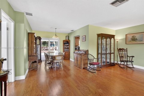 Casa en venta en Plantation, Florida, 4 dormitorios, 206.8 m2 № 1983061 - foto 10