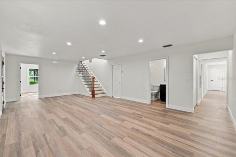Villa ou maison à vendre à Winter Haven, Floride: 4 chambres, 322.93 m2 № 2398989 - photo 14