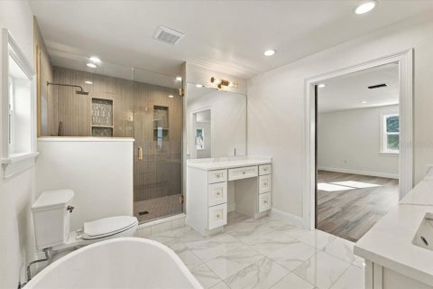 Villa ou maison à vendre à Winter Haven, Floride: 4 chambres, 322.93 m2 № 2398989 - photo 21