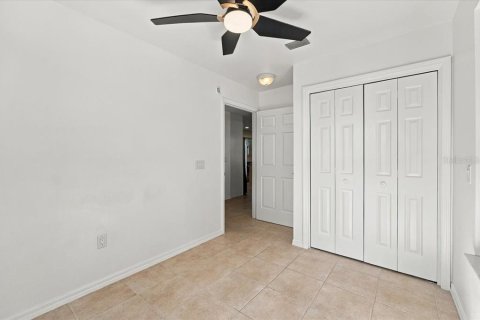 Villa ou maison à vendre à Winter Haven, Floride: 4 chambres, 322.93 m2 № 2398989 - photo 25
