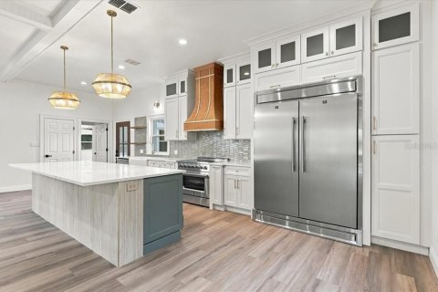 Villa ou maison à vendre à Winter Haven, Floride: 4 chambres, 322.93 m2 № 2398989 - photo 2