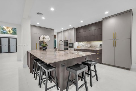 Casa en venta en Weston, Florida, 5 dormitorios, 395.58 m2 № 1846315 - foto 18