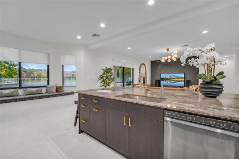 Casa en venta en Weston, Florida, 5 dormitorios, 395.58 m2 № 1846315 - foto 22
