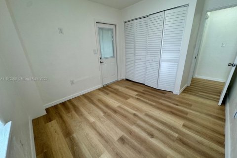 Appartement à louer à Miami Beach, Floride: 1 chambre, 349.03 m2 № 1834088 - photo 5