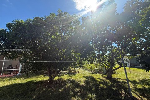 Villa ou maison à vendre à Tamarac, Floride: 2 chambres, 88.91 m2 № 1974759 - photo 26