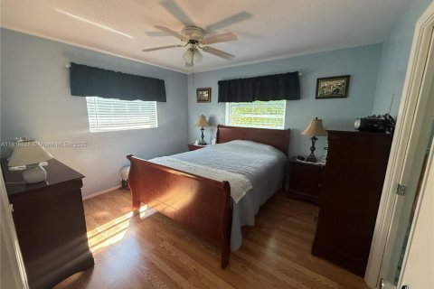 Villa ou maison à vendre à Tamarac, Floride: 2 chambres, 88.91 m2 № 1974759 - photo 7