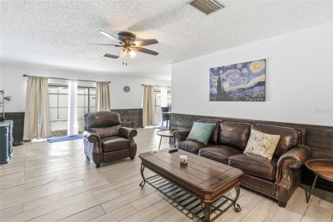 Casa en venta en Spring Hill, Florida, 3 dormitorios, 133.41 m2 № 2101155 - foto 7