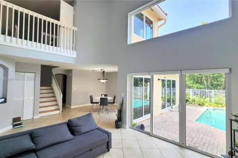 Villa ou maison à vendre à Hollywood, Floride: 4 chambres, 240.34 m2 № 1693049 - photo 3