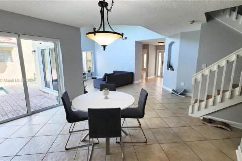 Villa ou maison à vendre à Hollywood, Floride: 4 chambres, 240.34 m2 № 1693049 - photo 7