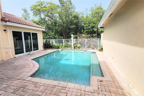 Villa ou maison à vendre à Hollywood, Floride: 4 chambres, 240.34 m2 № 1693049 - photo 27