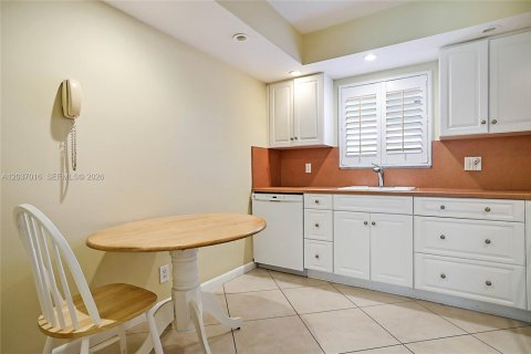 Condominio en venta en Tequesta, Florida, 2 dormitorios, 85.47 m2 № 2267608 - foto 14