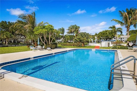 Condominio en venta en Tequesta, Florida, 2 dormitorios, 85.47 m2 № 2267608 - foto 2