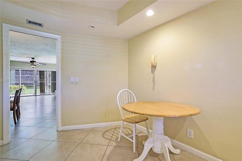 Condominio en venta en Tequesta, Florida, 2 dormitorios, 85.47 m2 № 2267608 - foto 18