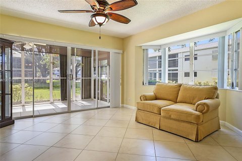 Condominio en venta en Tequesta, Florida, 2 dormitorios, 85.47 m2 № 2267608 - foto 5