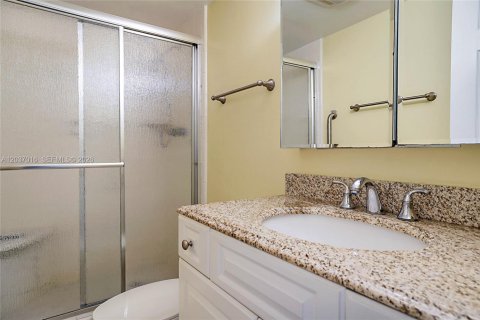 Condominio en venta en Tequesta, Florida, 2 dormitorios, 85.47 m2 № 2267608 - foto 24