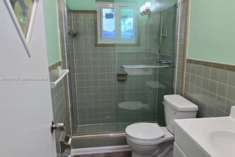 Снять в аренду виллу или дом в Майами, Флорида 2 спальни, 62.24м2, № 2036485 - фото 10