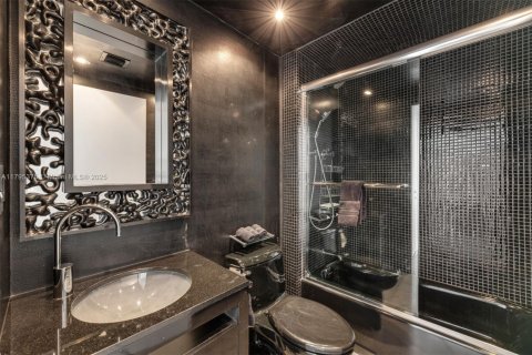 Condominio en venta en Miami Beach, Florida, 3 dormitorios, 200.48 m2 № 1941167 - foto 20