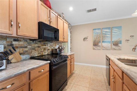 House in Port Charlotte, Florida 4 bedrooms, 171.5 sq.m. № 2419650 - photo 7