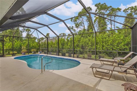 House in Port Charlotte, Florida 4 bedrooms, 171.5 sq.m. № 2419650 - photo 14