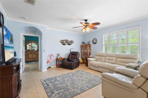 House in Port Charlotte, Florida 4 bedrooms, 171.5 sq.m. № 2419650 - photo 12