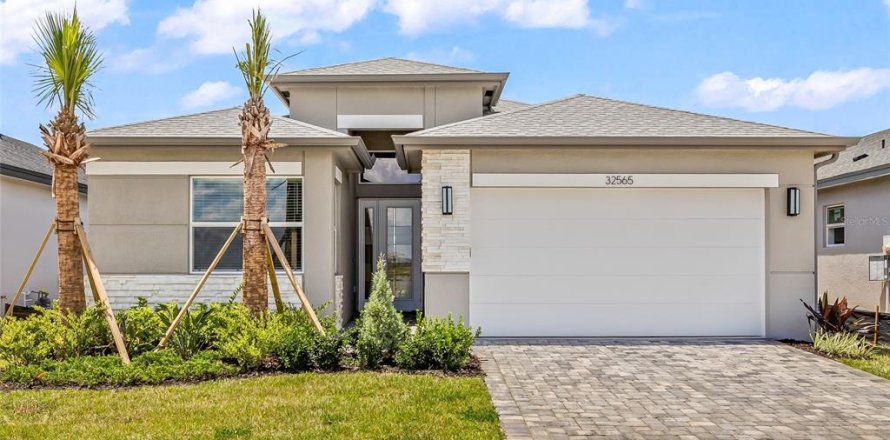 House in Wesley Chapel, Florida 3 bedrooms, 181.53 sq.m. № 1832875