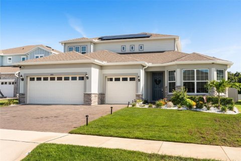 House in Winter Garden, Florida 4 bedrooms, 330.92 sq.m. № 2199593 - photo 2