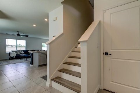 Villa ou maison à vendre à Wesley Chapel, Floride: 4 chambres, 209.96 m2 № 1722749 - photo 4