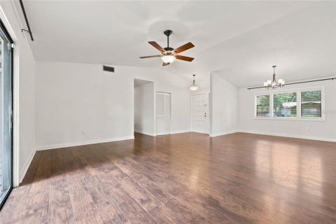 Casa en venta en Gainesville, Florida, 3 dormitorios, 156.54 m2 № 2324226 - foto 9