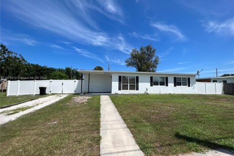 Casa en venta en Palm Bay, Florida, 3 dormitorios, 114.08 m2 № 1896134 - foto 1