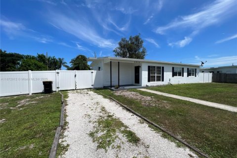 Casa en venta en Palm Bay, Florida, 3 dormitorios, 114.08 m2 № 1896134 - foto 29
