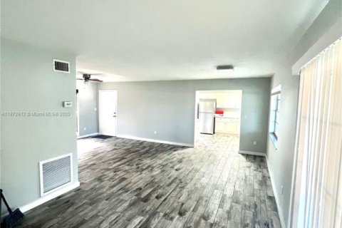 Casa en venta en Palm Bay, Florida, 3 dormitorios, 114.08 m2 № 1896134 - foto 10