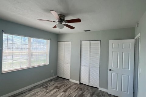 Casa en venta en Palm Bay, Florida, 3 dormitorios, 114.08 m2 № 1896134 - foto 16