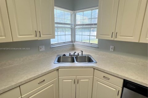 Casa en venta en Palm Bay, Florida, 3 dormitorios, 114.08 m2 № 1896134 - foto 9