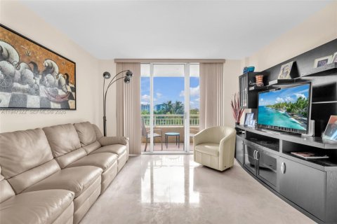 Купить кондоминиум в Авентура, Флорида 2 спальни, 109.16м2, № 2152940 - фото 30