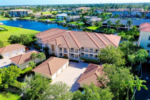 Condo à Punta Gorda, Floride, 3 chambres  № 2413982