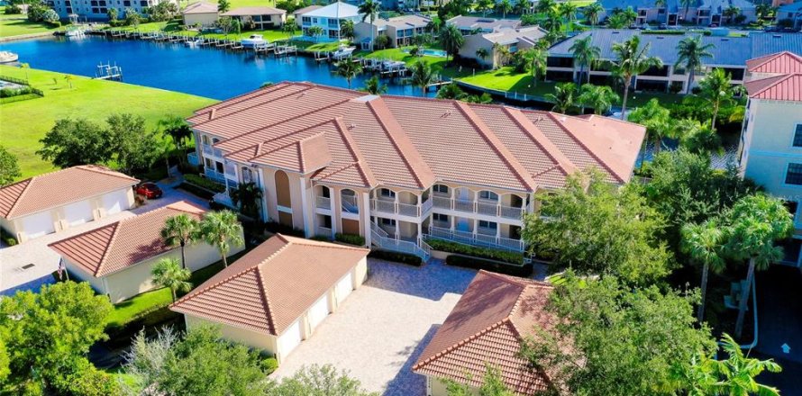 Condo à Punta Gorda, Floride, 3 chambres  № 2413982