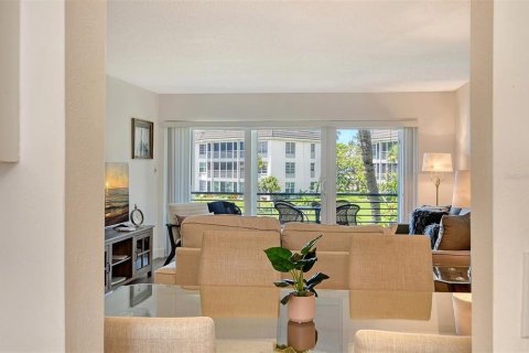 Copropriété à vendre à Longboat Key, Floride: 2 chambres, 92.16 m2 № 1798473 - photo 22