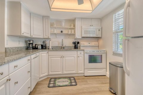 Copropriété à vendre à Longboat Key, Floride: 2 chambres, 92.16 m2 № 1798473 - photo 19
