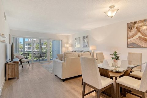 Copropriété à vendre à Longboat Key, Floride: 2 chambres, 92.16 m2 № 1798473 - photo 4