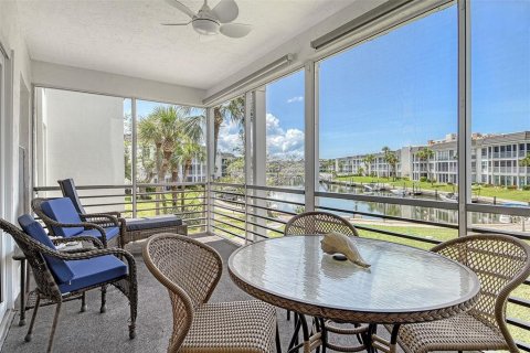 Copropriété à vendre à Longboat Key, Floride: 2 chambres, 92.16 m2 № 1798473 - photo 8