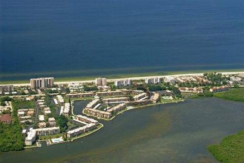Copropriété à vendre à Longboat Key, Floride: 2 chambres, 92.16 m2 № 1798473 - photo 1