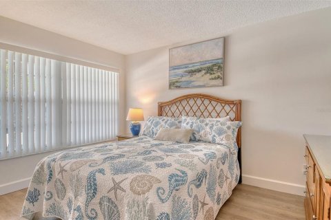 Copropriété à vendre à Longboat Key, Floride: 2 chambres, 92.16 m2 № 1798473 - photo 28