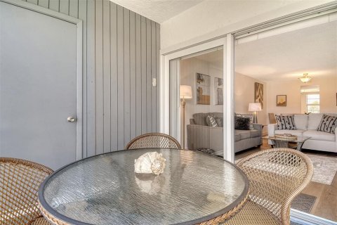 Copropriété à vendre à Longboat Key, Floride: 2 chambres, 92.16 m2 № 1798473 - photo 11
