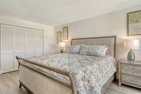 Copropriété à vendre à Longboat Key, Floride: 2 chambres, 92.16 m2 № 1798473 - photo 27