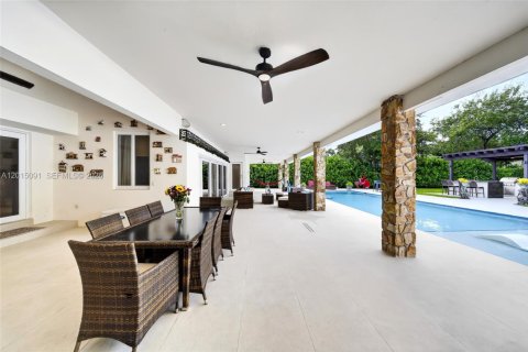 House in Pinecrest, Florida 5 bedrooms, 402.36 sq.m. № 2083603 - photo 30