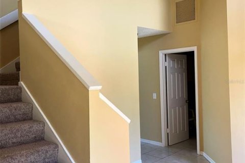 Casa en alquiler en Orlando, Florida, 4 dormitorios, 304.63 m2 № 1905988 - foto 5